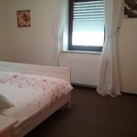Doerfler Apartment *